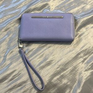 wristlet/clutch/ large wallet
